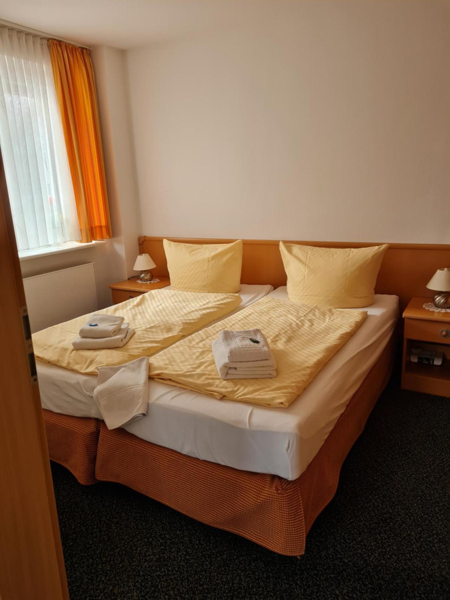 Arp'S Gasthof Schonkirchen Dış mekan fotoğraf